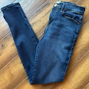 FRAME Le Skinny Jeanne Size 26